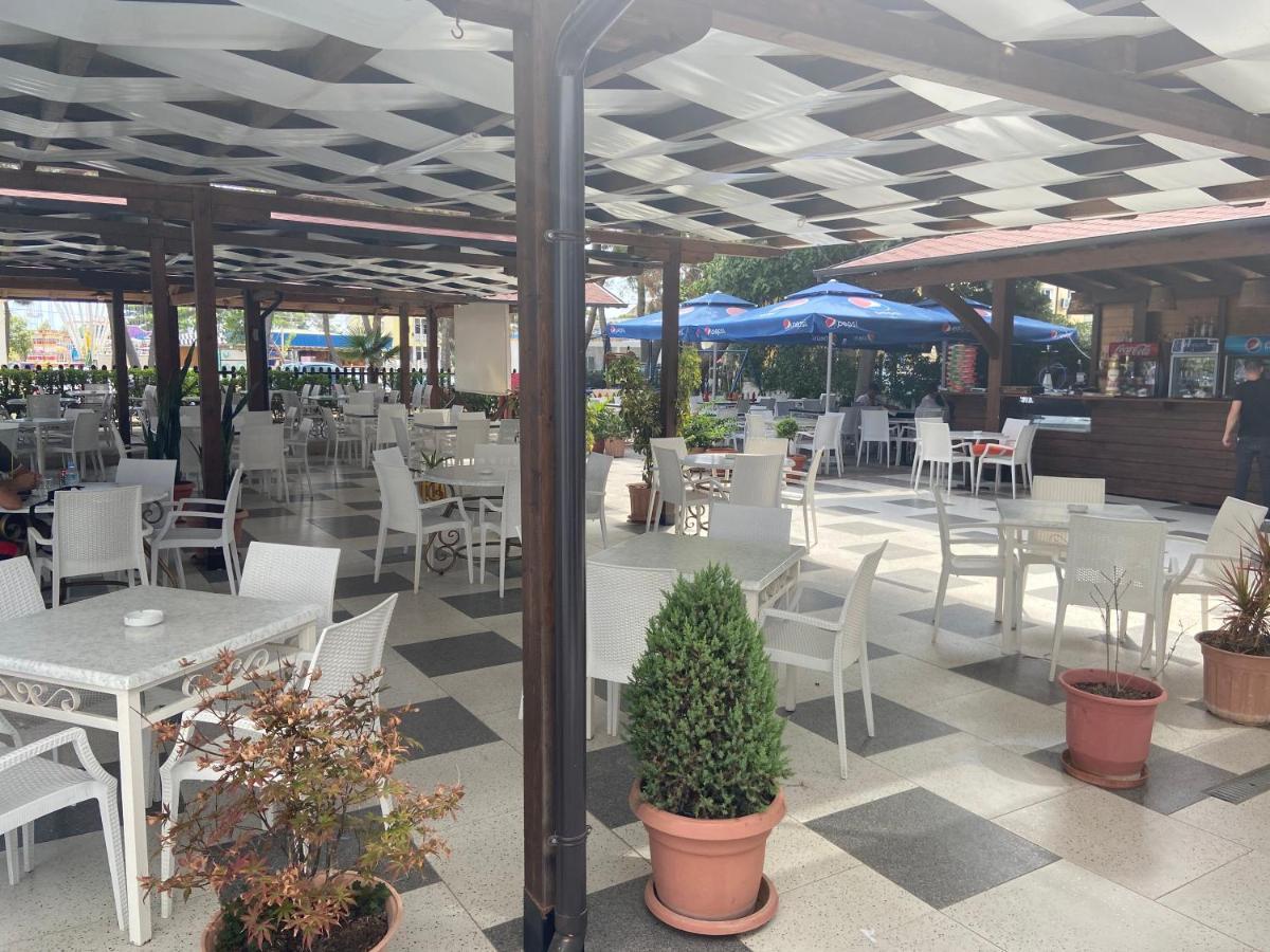 Center Park Hotel Velipoje Exterior photo